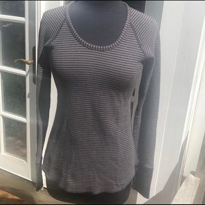Lululemon LS charcoal grey striped size 4